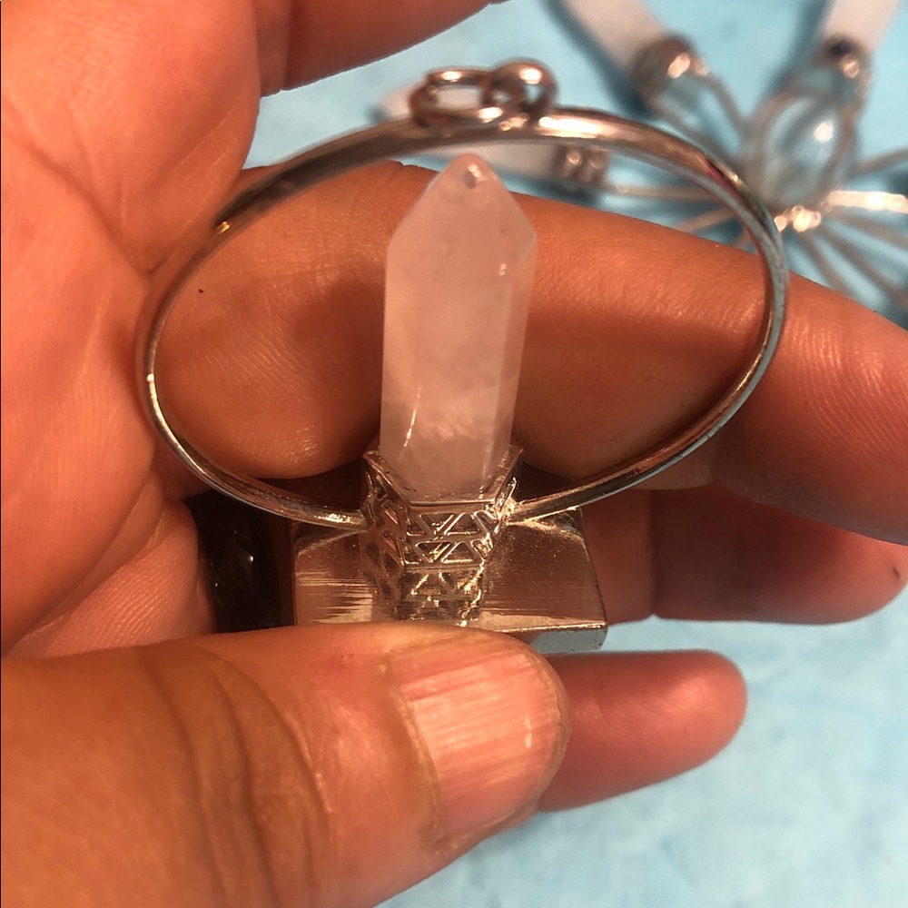 Silver-Tone Rose Quartz Pendant Necklace - Unbranded - Picture 14 of 14